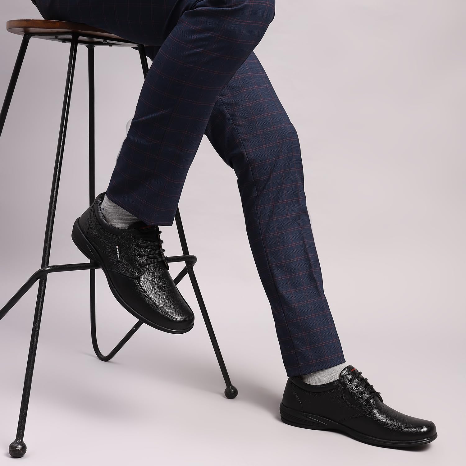 Red Chief Black Leather Formal Shoes for Men - Image 5