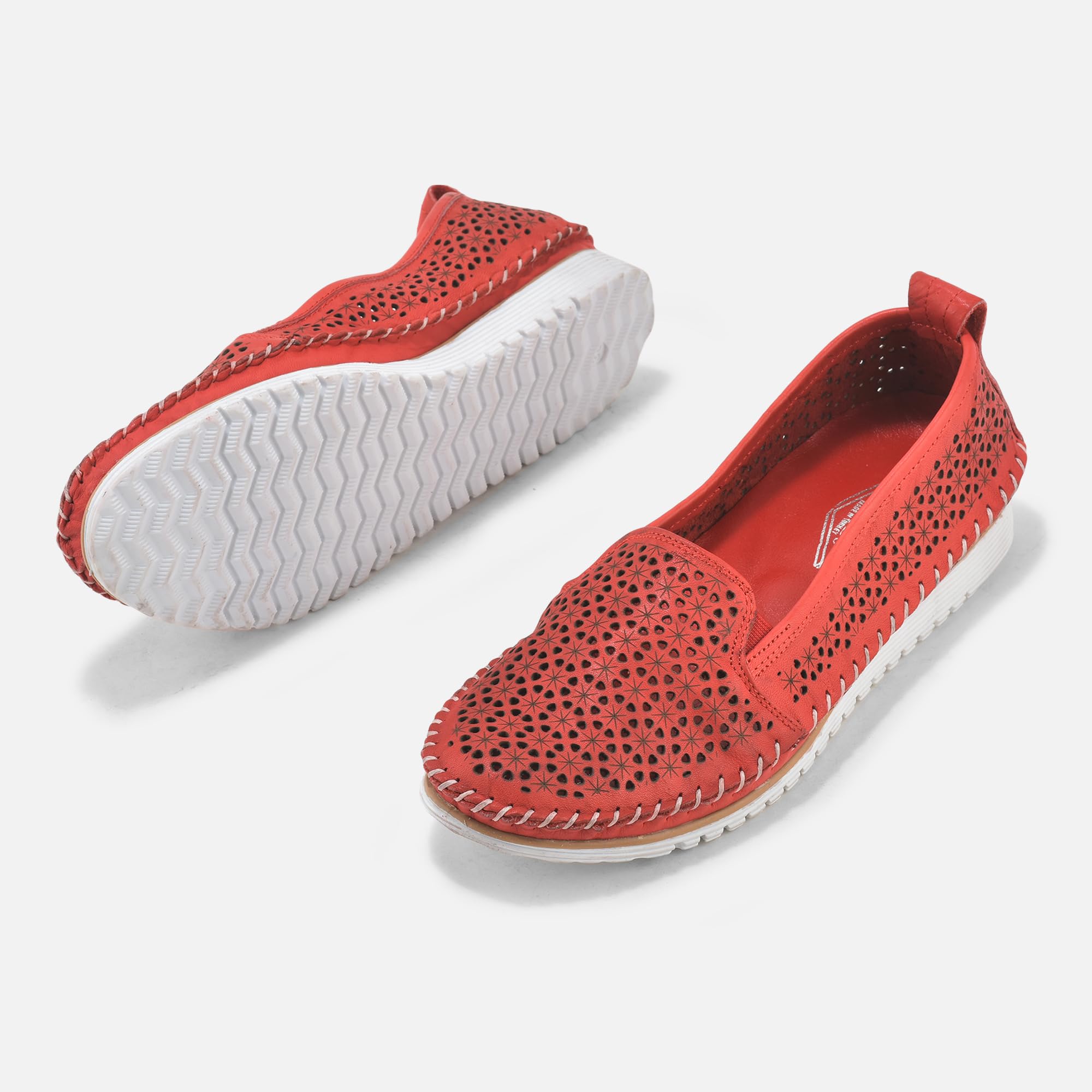 Woodland Women's Red Leather Loafers - Image 3