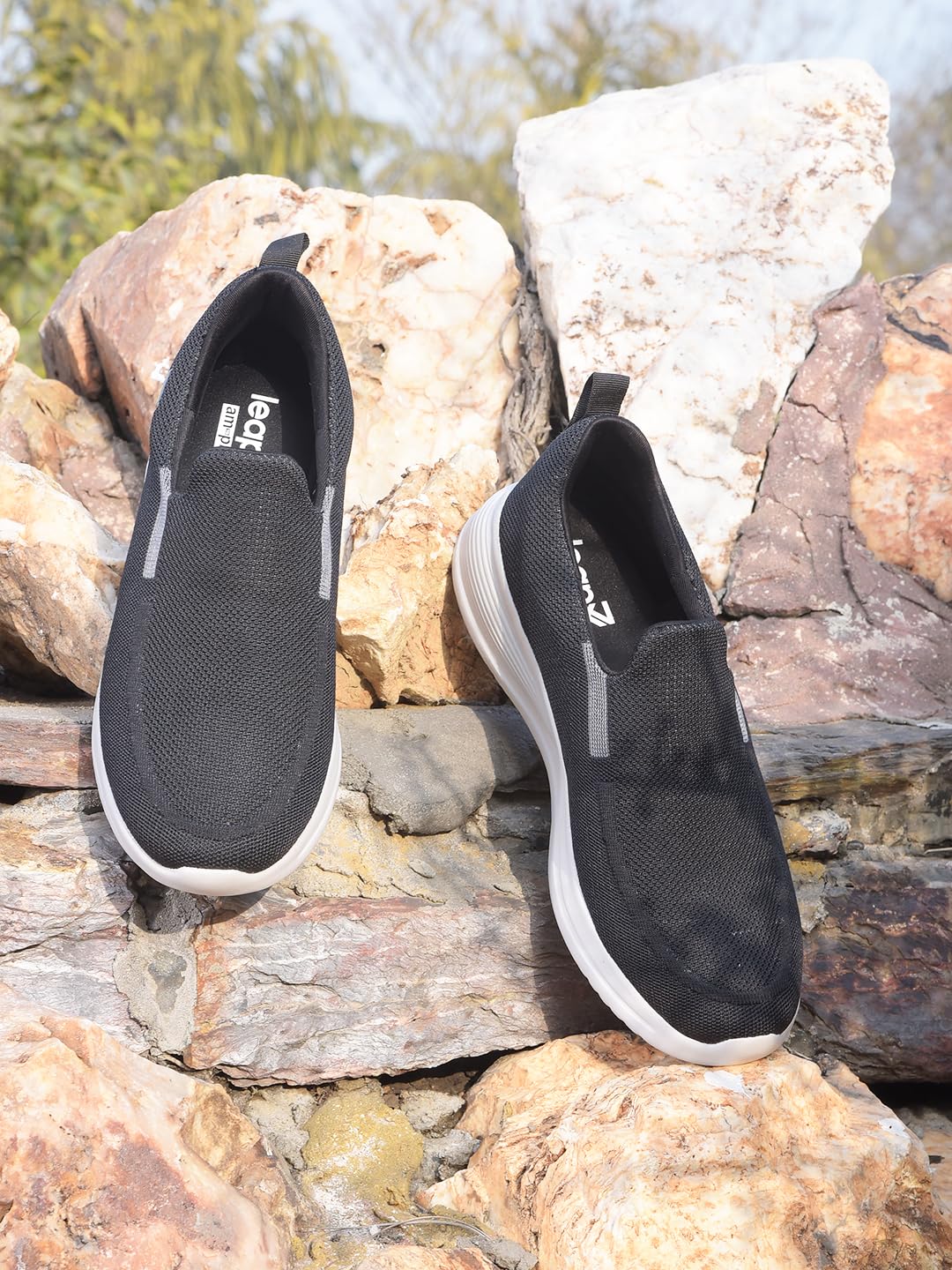 Liberty Men's Walking Shoes - Image 2