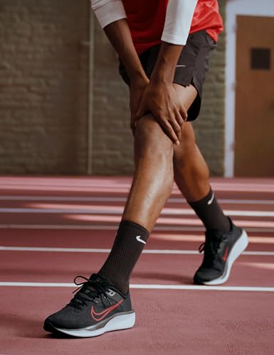 Nike Men's Quest 6 Running Shoes - Image 3