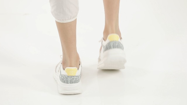 XTEP Lace-Up Casual Shoes Colorblock Design - Image 3